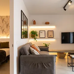 https://the-v-home.puertodelcarmen-hotels.org